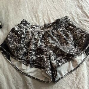 Lululemon Hotty hot shorts